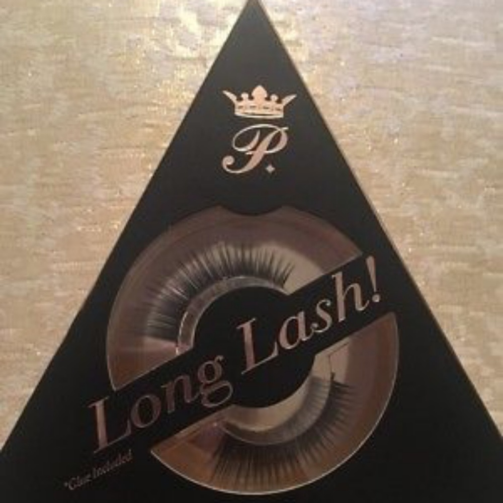 P Hilton lashes